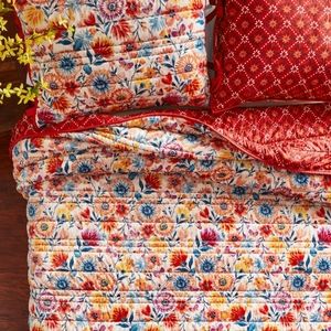 New Pioneer Woman King Fluttering Fancies Quilt And Shams